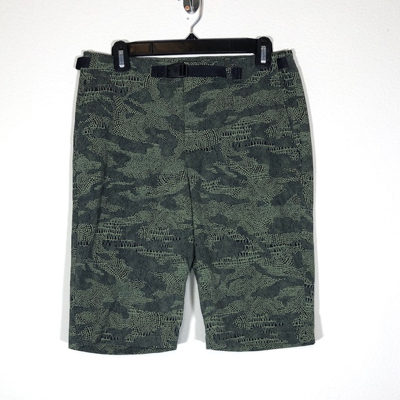 Nike Other - Green Nike Golf Shorts Men’s Medium